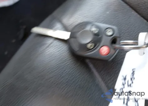 2016 Ford Focus Se z USA, uszkodzony, nr VIN 1FADP3F26GL265821